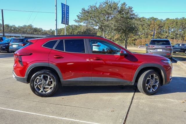 2025 Chevrolet Trax LT