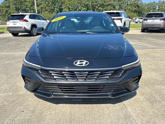2025 Hyundai Elantra Hybrid Limited