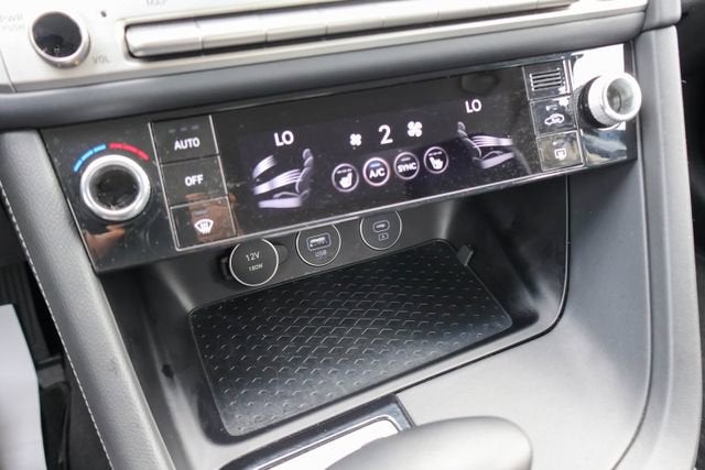 2025 Genesis G70 2.5T