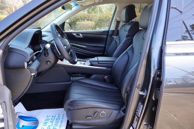 2024 Genesis GV80 Base