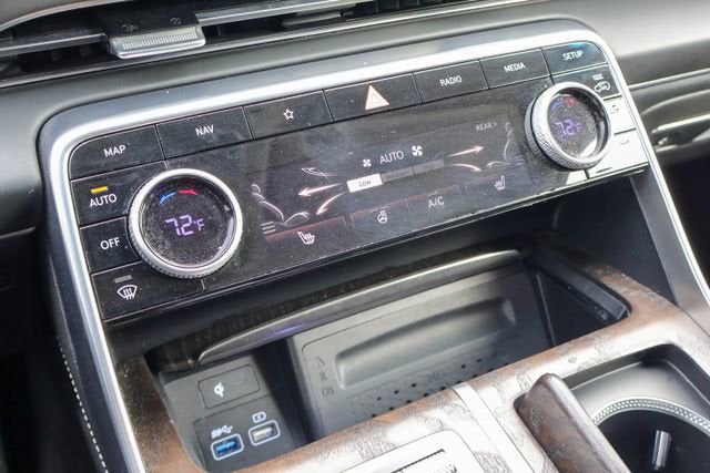 2024 Genesis GV80 Base